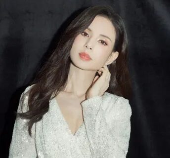 "Bà xã" Chân Tử Đan: Con gái "vua kim cương", học vấn c...