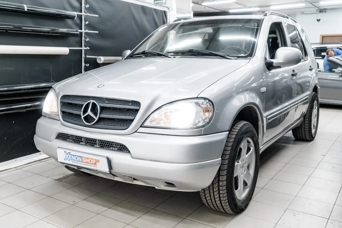 Мерседес мл купить бу. Mercedes-Benz ml 320 2003. Mercedes ml 320. Mercedes Benz ml320 AMG. Мерседес ml 320 2000.