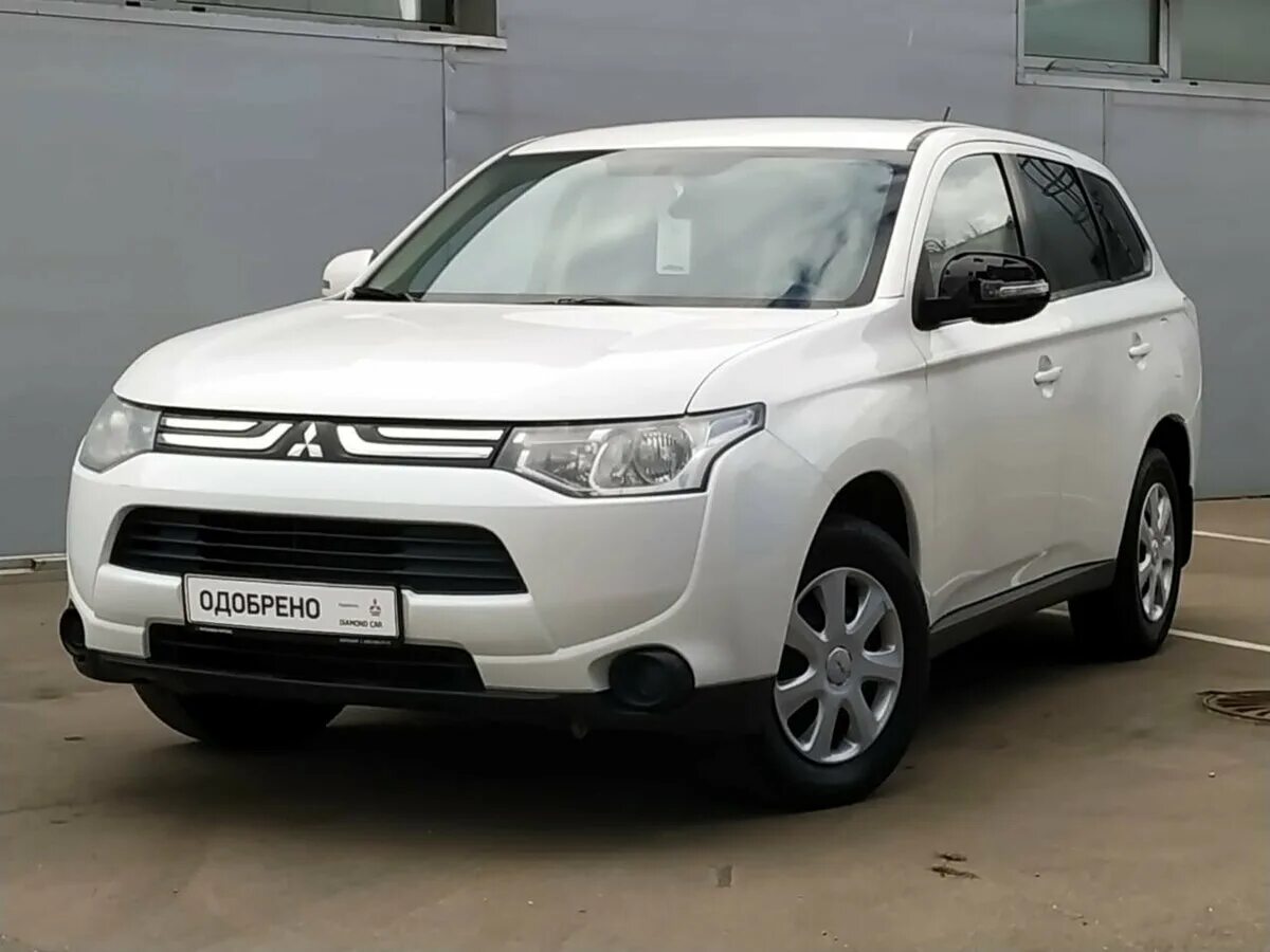 Mitsubishi Outlander 2012. Митсубиси Аутлендер 2012 белый. Митсубиси Аутлендер III 2012. Mitsubishi Outlander 3 2012. Мицубиси аутлендер б у