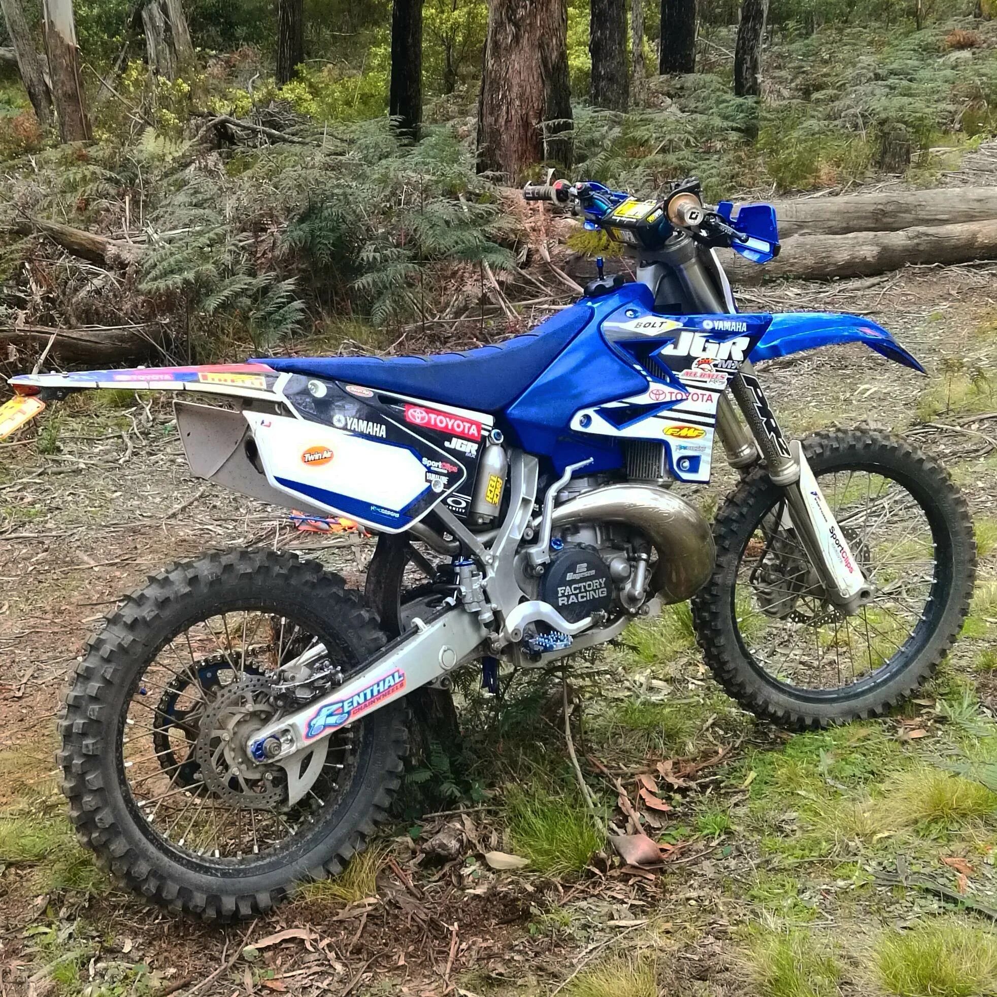 Ямаха эндуро бу. Yamaha wr450f. Yamaha 250 эндуро. Ямаха тт 600r. Эндуро мотоциклы ямаха 450.
