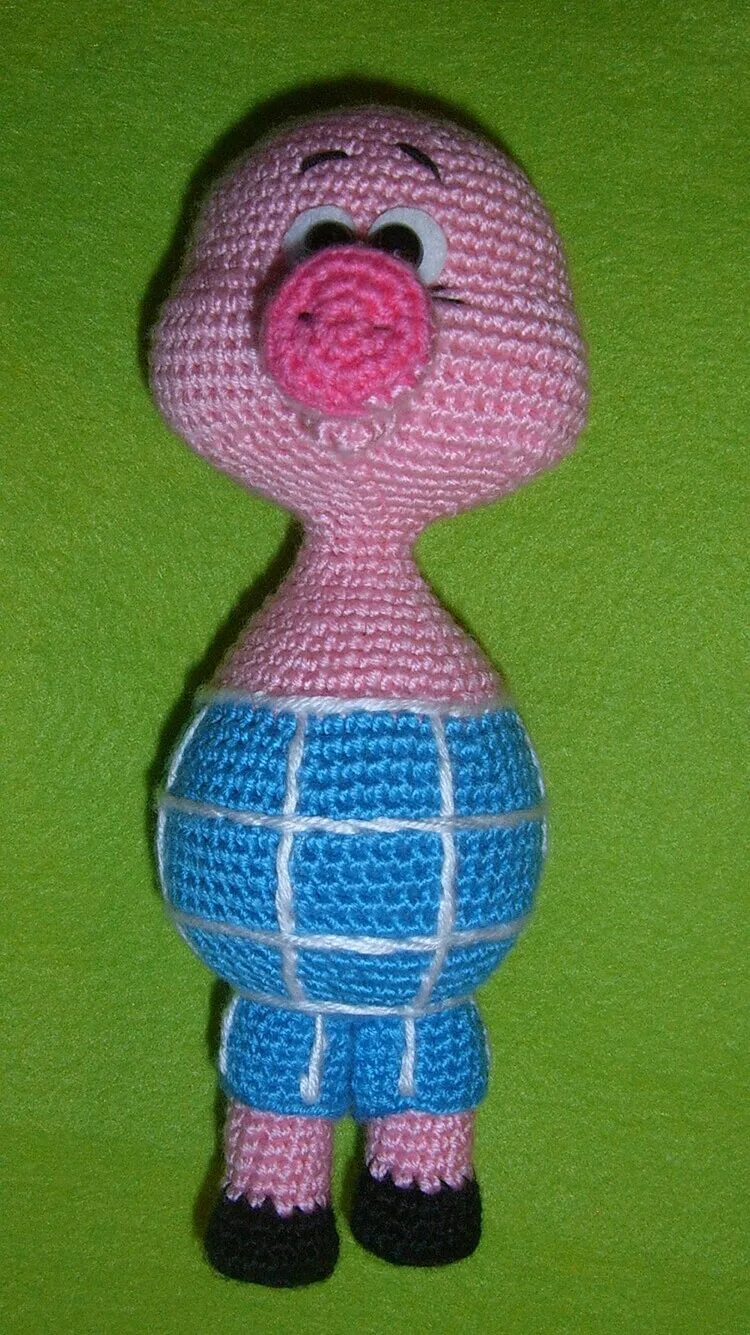 Вязаные игрушки крючком пятачок. Вязаный пятачок из винни пуха. Вязаная игрушка с пятачком. Вязание крючком пятачок. Пятачок крючком.