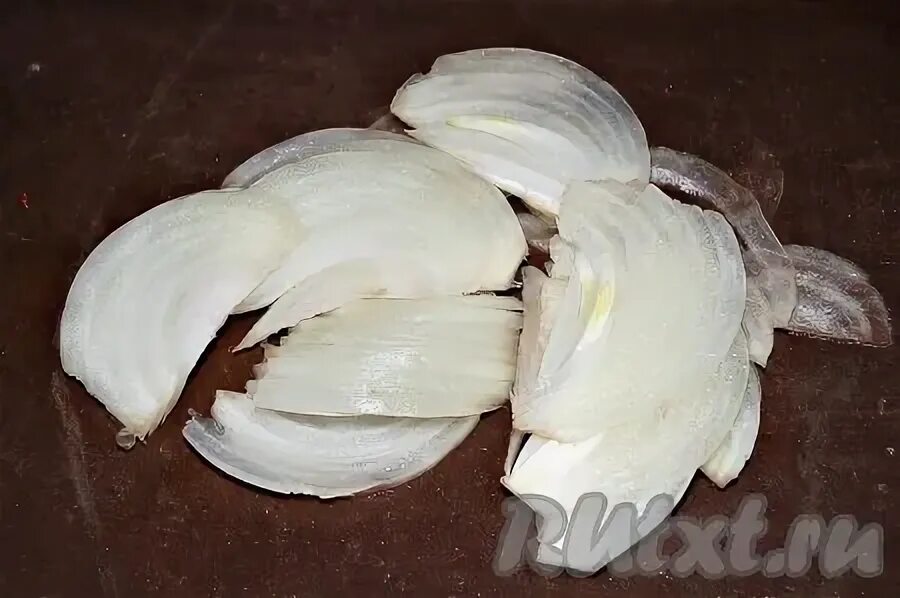 Как порезать лук полукольцами пошагово с фото Как быстро замариновать лук Лук, Маринованный лук и Шашлык