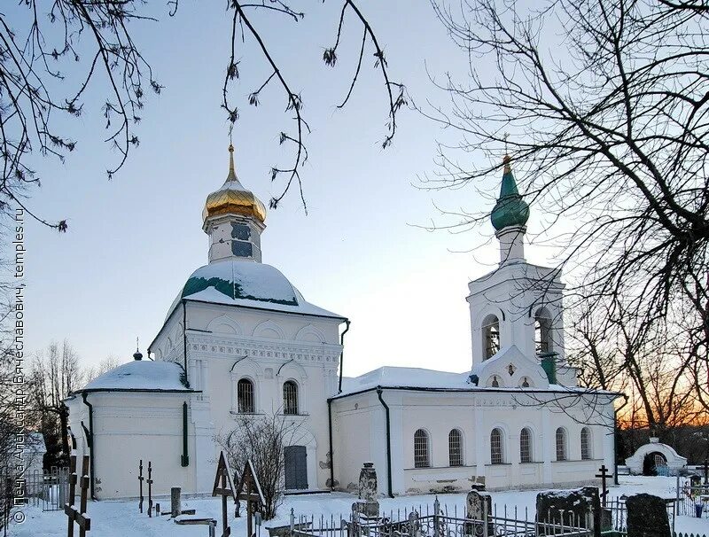 храм всех скорбящих радость в щекино тульской области. храм всех скорбящих радость щекино. церковь в щекино. церковь в щекино. церковь в щекино.