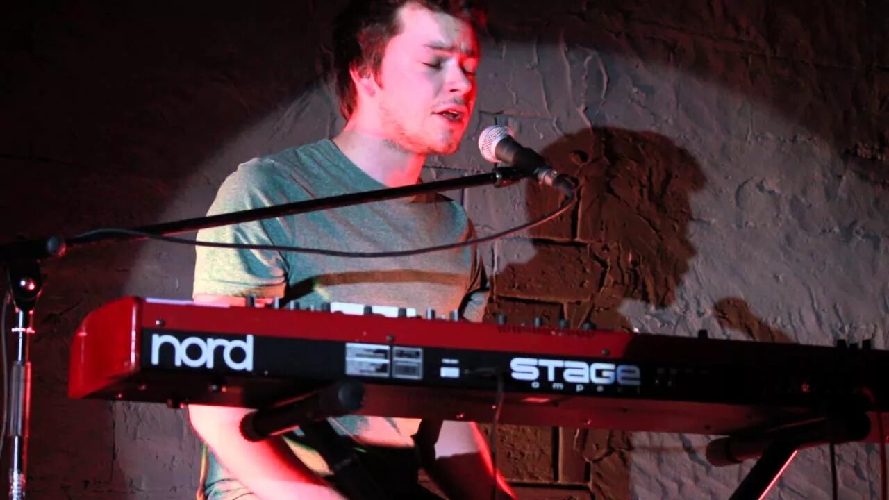 The retuses шаганэ. The retuses альбом с есениным. Шаганэ ретузес. The retuses михаила родионова — «шаганэ», «заметался пожар голубой» rfdths ljhs. The retuses шаганэ.