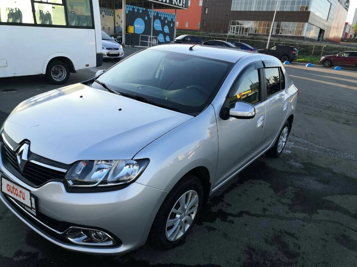 Рено логан серебристый 2015 года. Серебристый рено логан 2 2014. Рено логан 1 серебристый. Рено логан 2016 серебристый. Рено серебристого цвета.