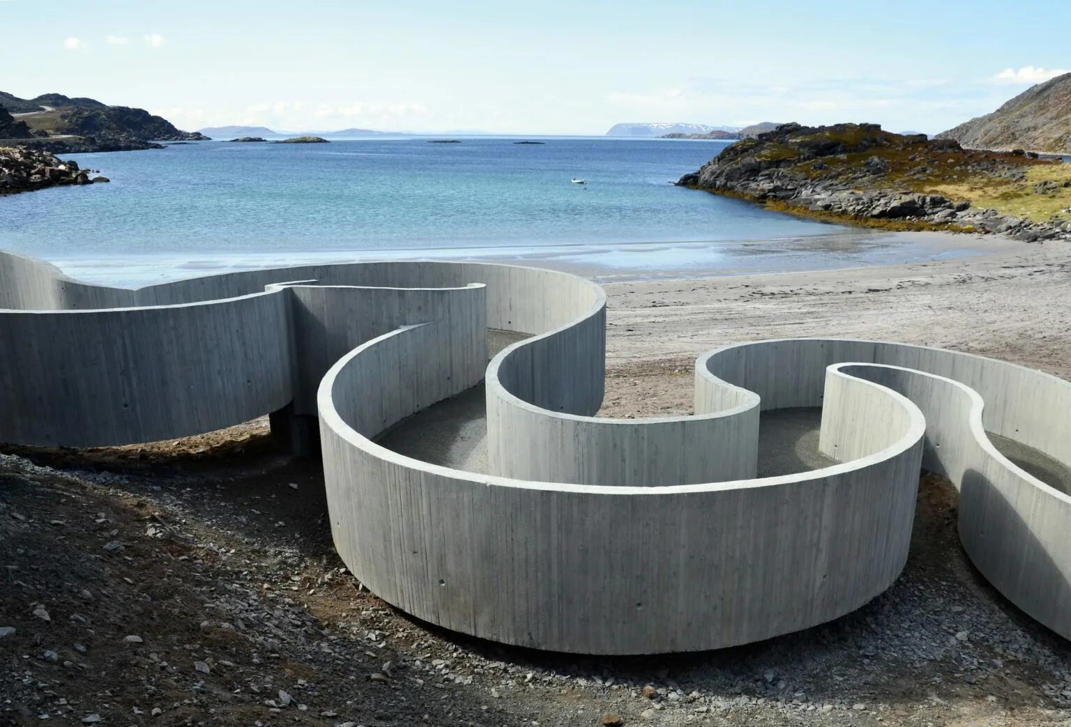 Железобетонные конструкции. Монолит и монолитный железобетон. Бетон конструкция. Сложные конструкции из железобетона. Архитектурный бетон.