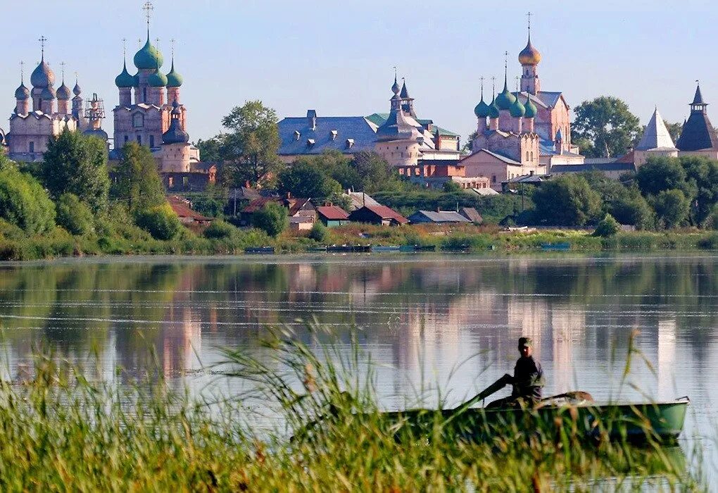 Ростов великий интересные факты о городе. Озеро Неро Ростов Великий. Суздаль озеро Неро. Золотое кольцо России Ростов озеро Неро. Ростовский Кремль с озера.