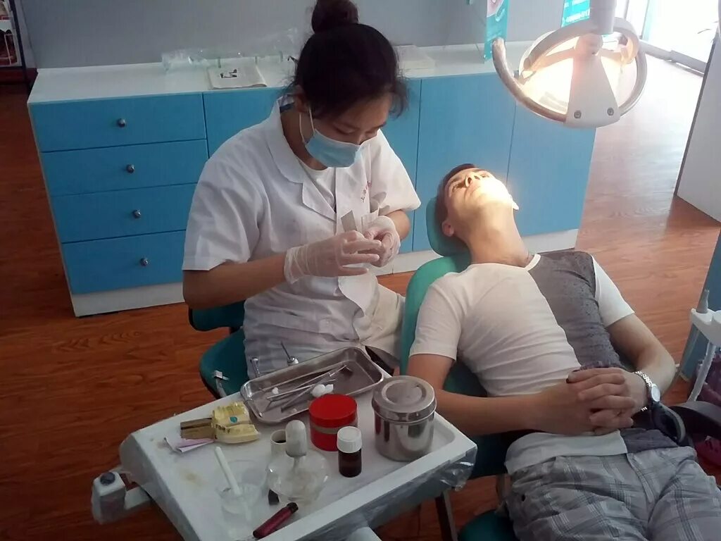 Импланты в китае. Стоматологическая клиника в китае.
