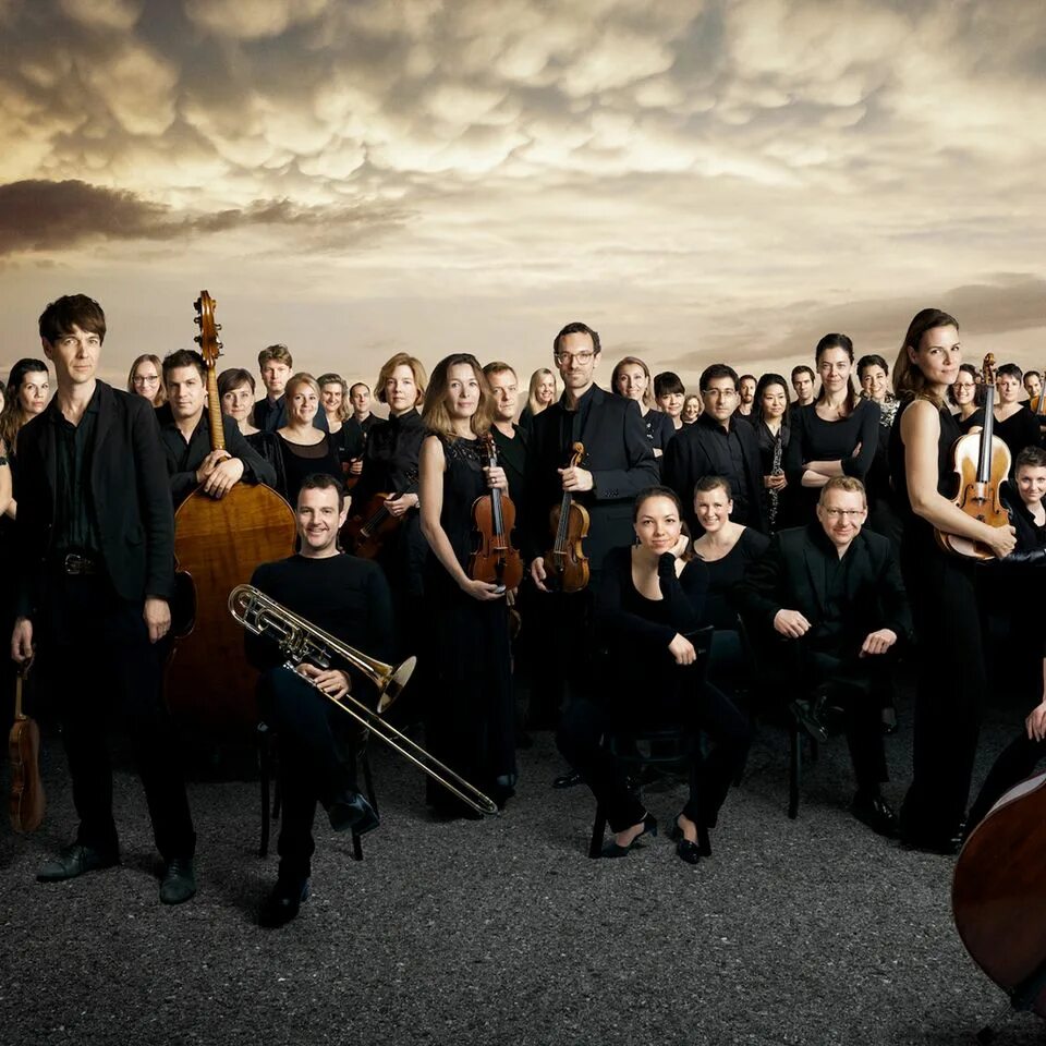 Mahler chamber orchestra. MUSICAETERNA фото. Хор MUSICAETERNA. Филармонии оркестр MUSICAETERNA. Плакат камерного оркестра.