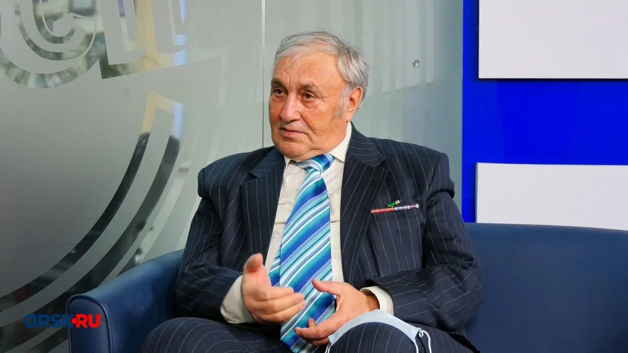 председатель общественной палаты