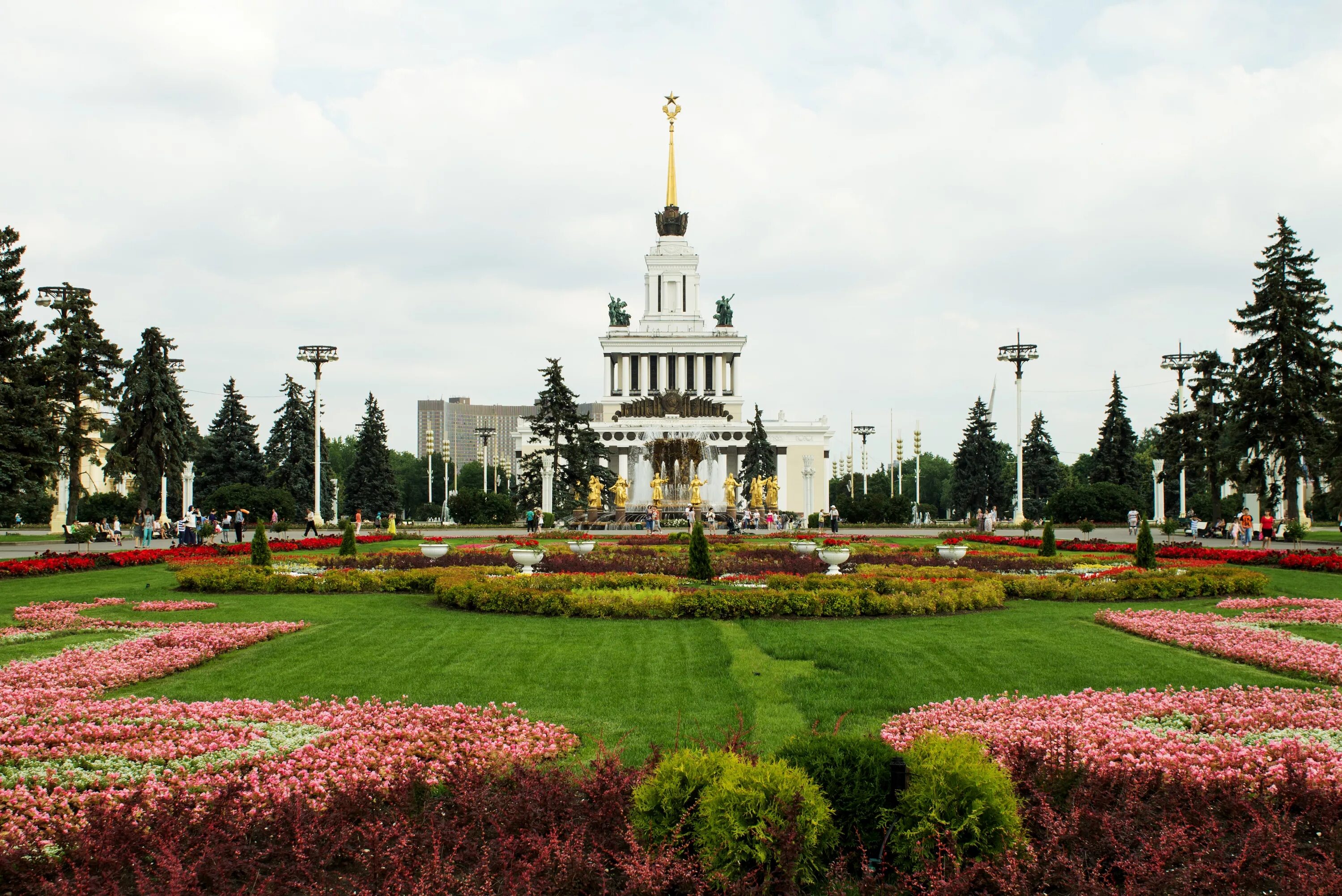 Москва лето вднх