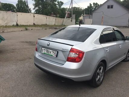 Спойлер skoda rapid