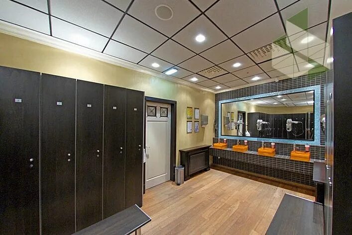 Gold fitness фото. Голд фитнес нижний новгород хэмптон. Голд фитнес зал сормово. Тренажерный зал gold владикавказ. Oksi gold fitness.