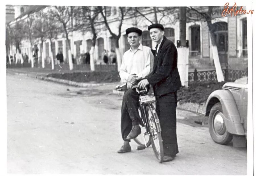 Тула 50 годы. Тула улица советская 1950. Тула в 60-е годы. Тула 50 годов. Кинотеатр на красноармейском проспекте в туле 70е годы.