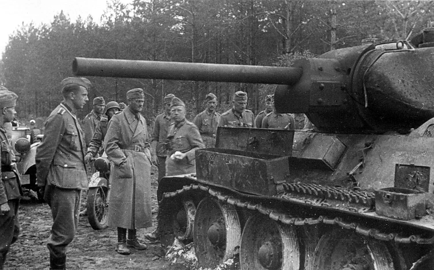 Генерала танковых дивизий