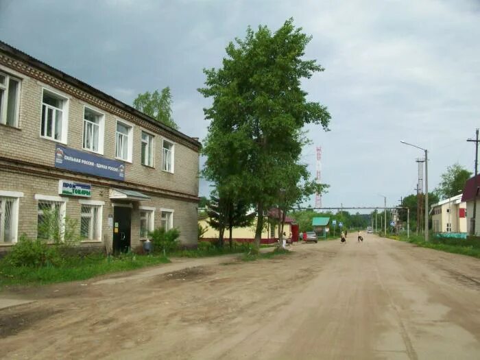 Погода лальск на 3 дня. Таврический поселок Кировская область. Посёлок Таврический Лальск. Лальск Киров. Лальск фото.