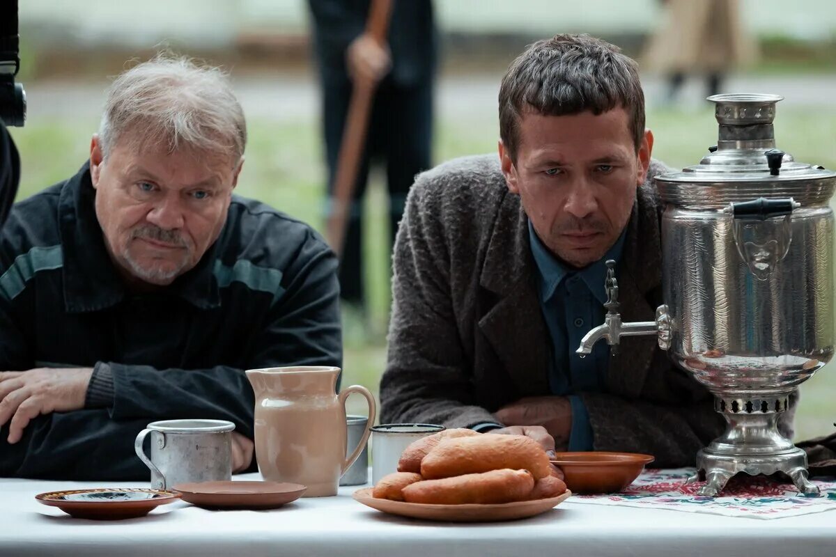 Абсурд сериал 2022. Фильм абсурд актеры. Абсурд 1. Абсурд 2 сезон. Абсурд 1.