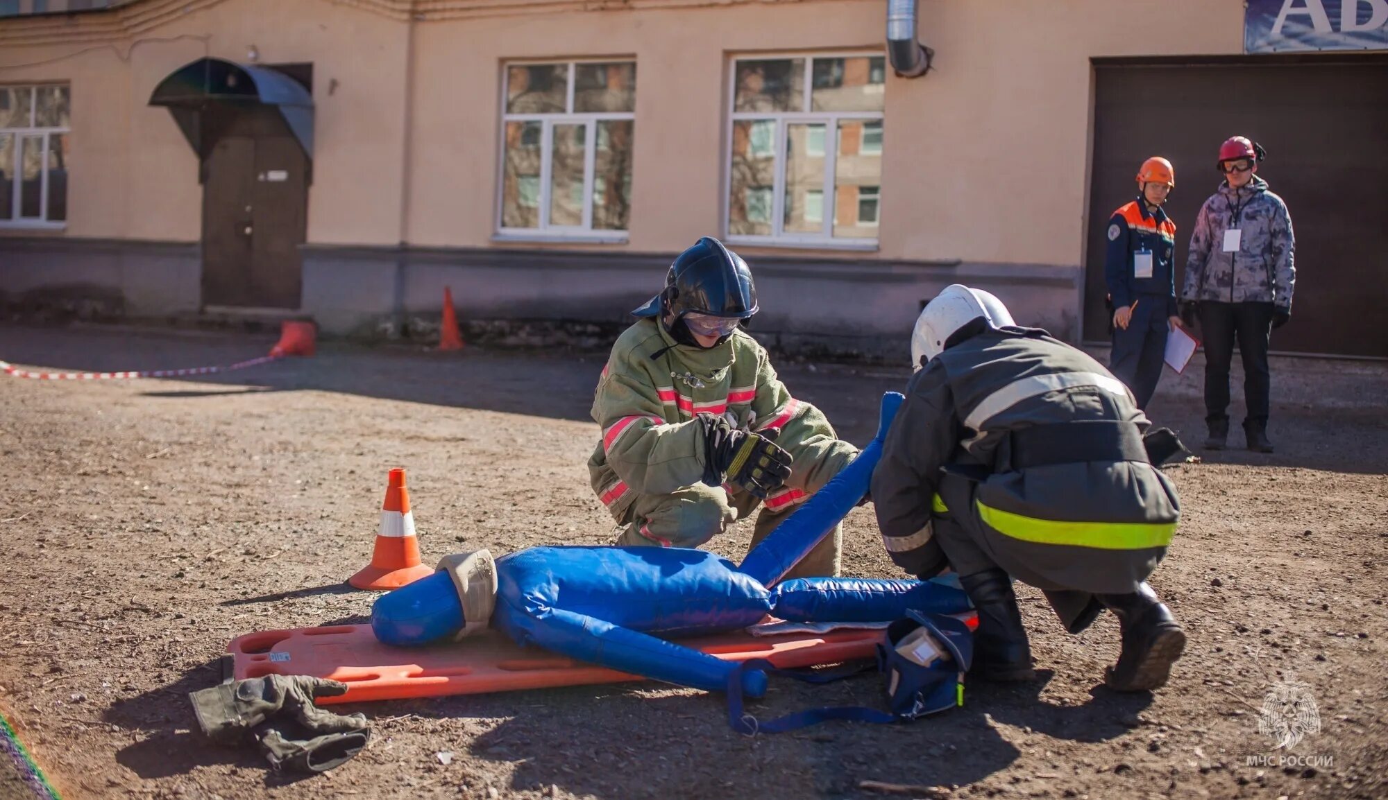 Подготовка водолазов в курске. Спасатели 2023 конкурс. Спасатели 2023 конкурс. Спасатель мчс. Спасатели 2023 конкурс.