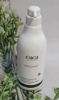 Azulene toner