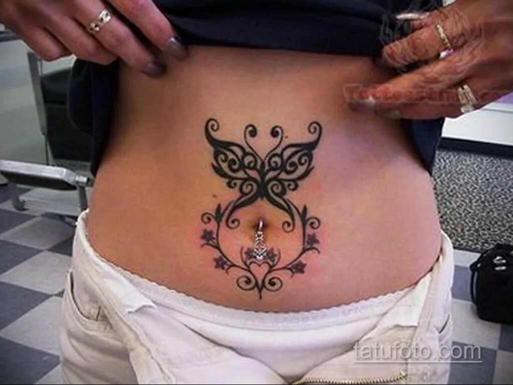 Тату внизу живота у девушек. Тату внизу живота у девушек. Тату на пупке для девушек. Женские татуировки на животе. Тату на животе для девушек.