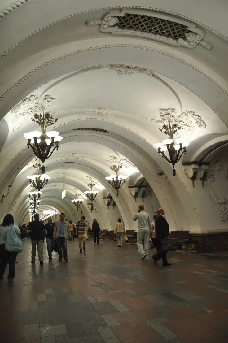 Вестибюль станции метро арбатская. Белорусская арбатская. Белорусская арбатская. Станция метро белорусская изнутри. Белорусская арбатская.
