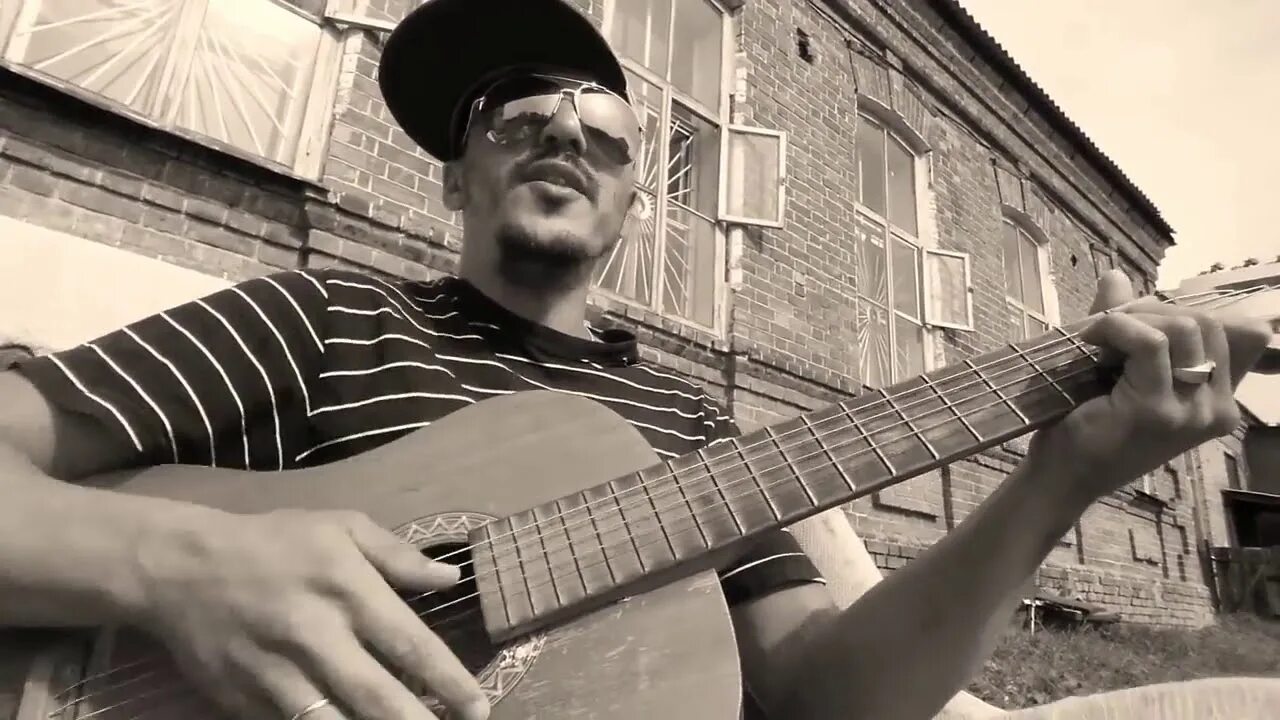 Золотом покрыты купола наговицын. Наговицын золотые купола. Золотые купола караоке. Храм круга в твери. Наговицын золотые купола.
