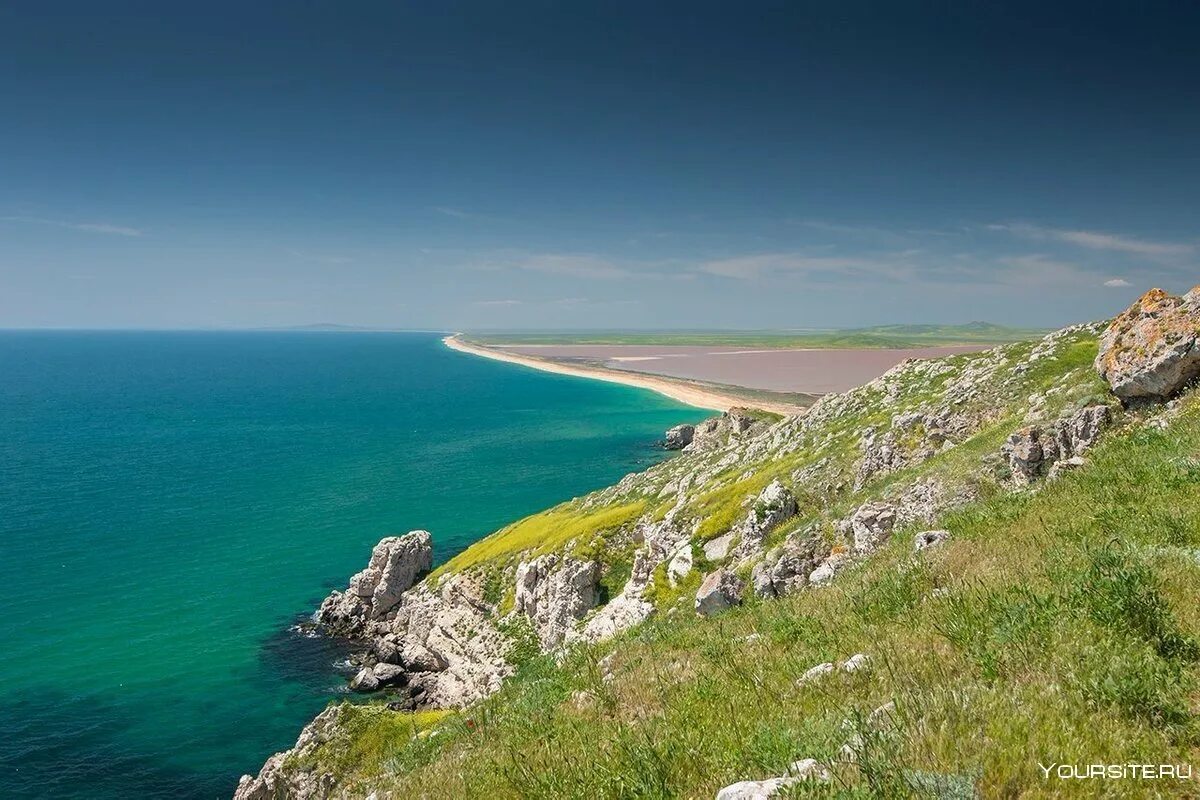 Иран море пляжи. Восточное побережье каспийского моря. Вост берег. Вост берег. Азовский берег крыма.