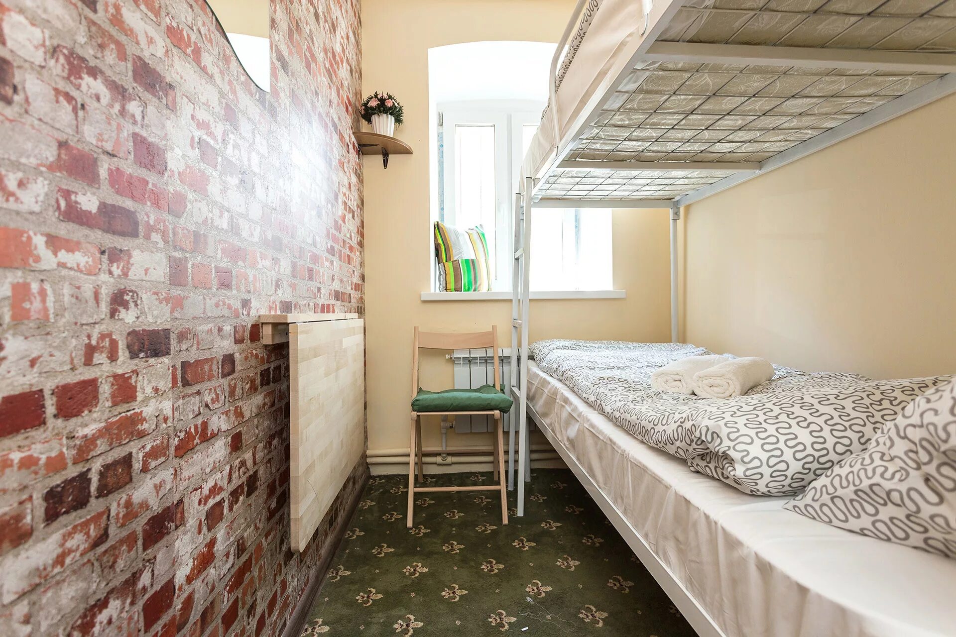 Винтерфелл москва на таганской. Общежитие винтерфелл в москве. Гостиница пилигрим архыз. Винтерфелл архыз гостиница. Винтерфелл на таганской.