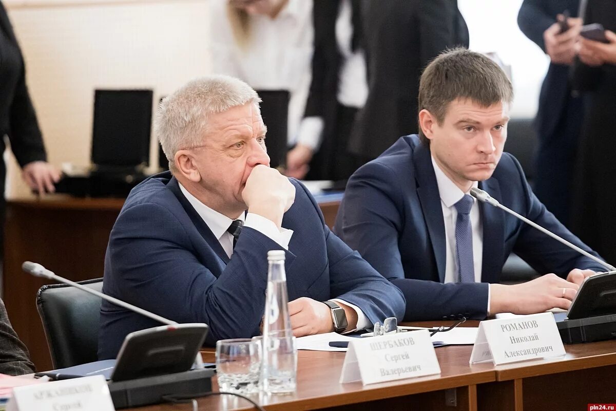 Гуцан сзфо. Гуцан полпред в сзфо. гуцан александр владимирович. представитель президента по сзфо. уполномоченный представитель президента в псковской области.