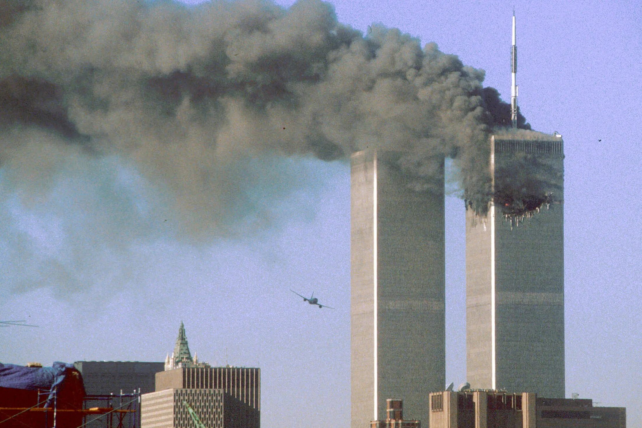 Втц нью-йорк башни близнецы 2001. Башни близнецы 11 сентября. Cn 9 11. Теракт 11 сентября 2001 года башни близнецы. Cn 9 11.