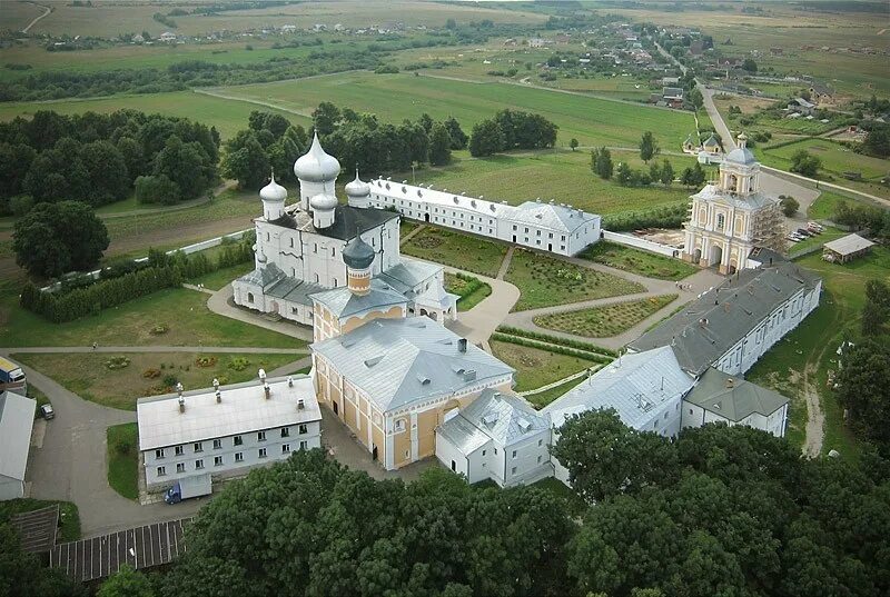 Монастырь Варлаама Хутынского Великий Новгород. Хутынь Великий Новгород монастырь. Преображенский Варлаамо-Хутынский монастырь. Хутынский Спасо-Преображенский монастырь. Сайт хутынского монастыря