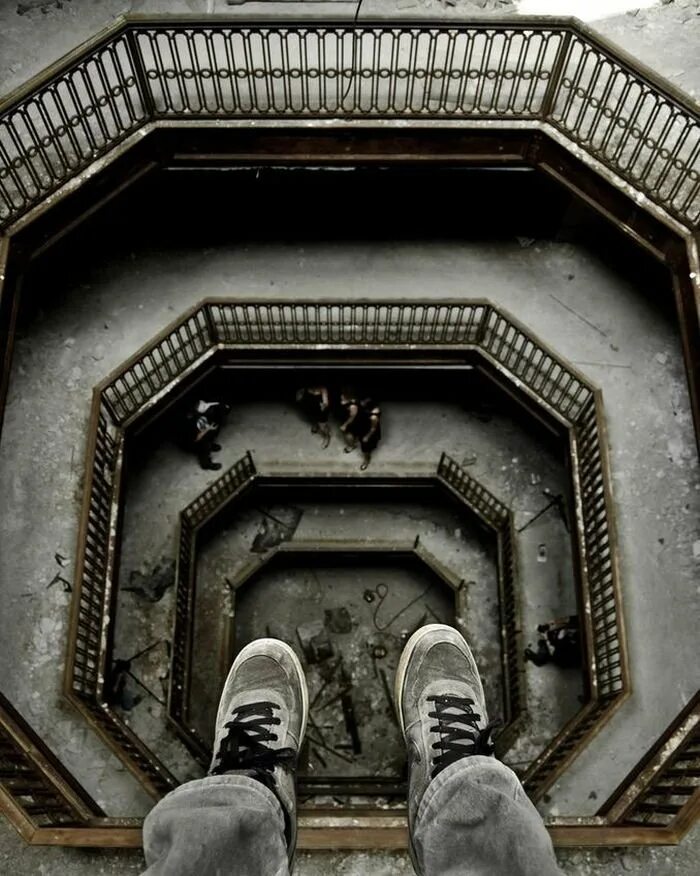 Как перестать бояться высоты. Акрофобия страх высоты. Боязнь высоты. Боязнь высоты. Как перестать бояться высоты.