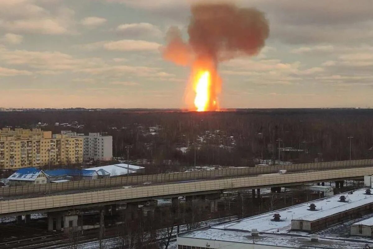 Взрыв газопровода в Ленинградской области Всеволожский район. Взрыв газопровода во Всеволожске. Пожар на газопроводе в лен обл. Горел газопровод