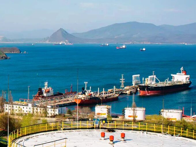 Рн терминал находка. Роснефть морской терминал находка. Нефтеналивной терминал де кастри. Находка город приморский край порт. Рн-находканефтепродукт, находка.