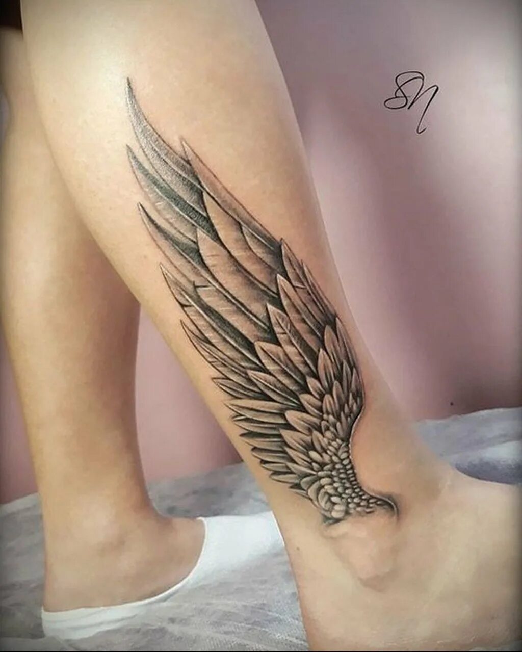 Значения тату крыла. Тату крылья. Тату крылья ангела на руке. Тату крылья. Тату крылья на руке мужские.
