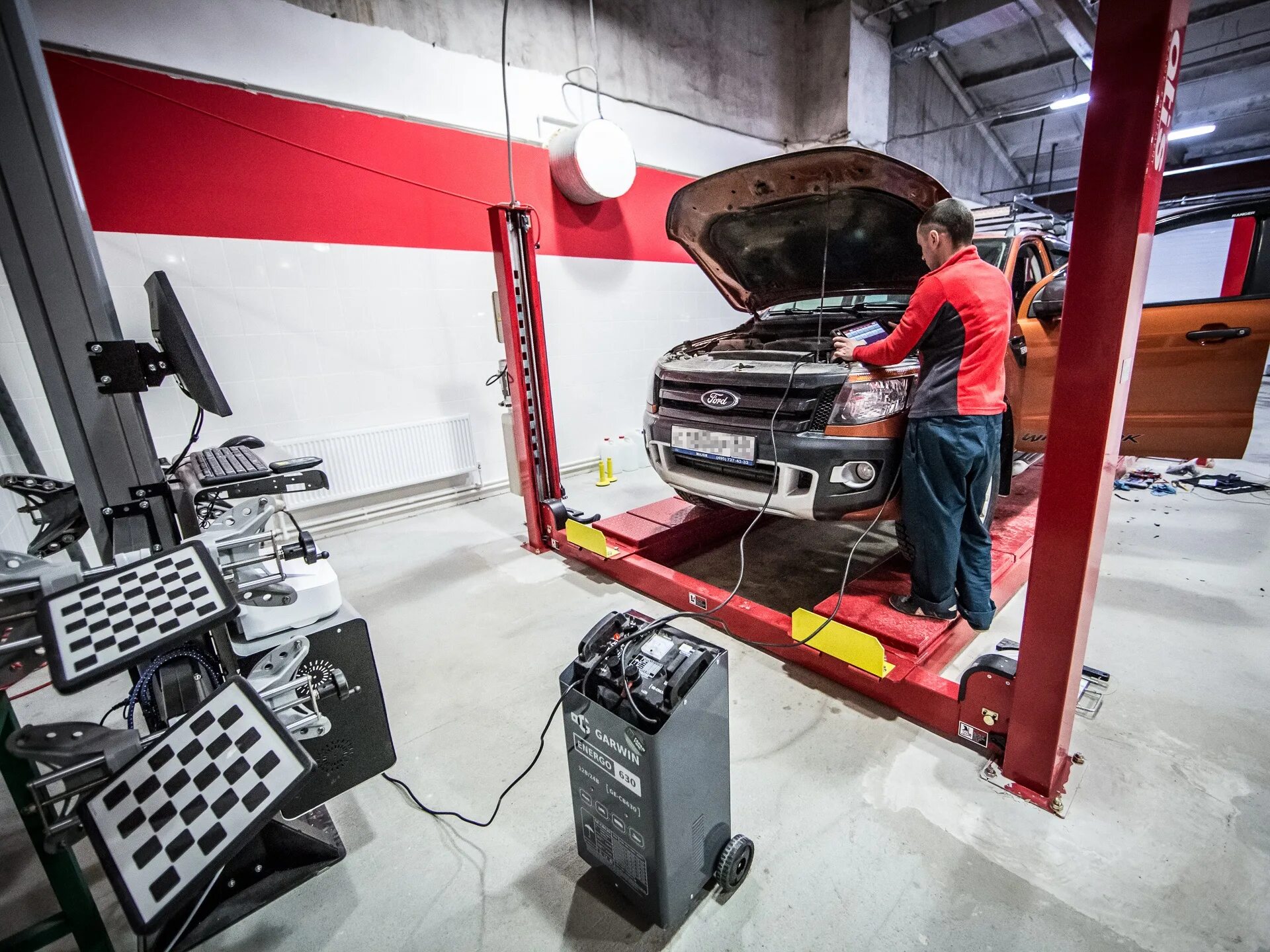 The last repair shop. Оборудование для автосервиса. Современный автосервис. Красивый автосервис. Автосервис автотехцентр.