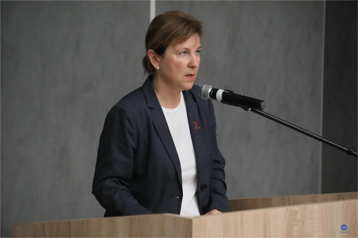 Министр образования трусенева. Трусенева светлана сергеевна министр образования. трусенева светлана сергеевна калининград. министр образования калининградской области. шерри министр образования калининградской области.