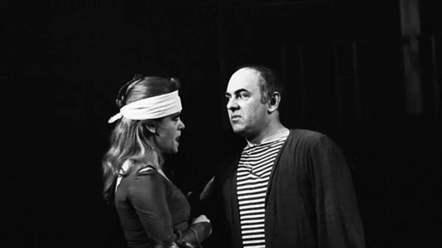 Алиса фрейндлих театр ленсовета. Укрощение строптивой 1973 фрейндлих. Укрощение строптивой фрейндлих. Укрощение строптивой спектакль с фрейндлих. Алиса фрейндлих и дмитрий барков в спектакле театра им.