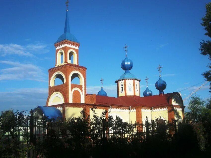 храм равноапостольного владимира (разумное). п разумное белгородская область. храм разумное. белгород храм в пгт разумное. храм разумное белгородской области.