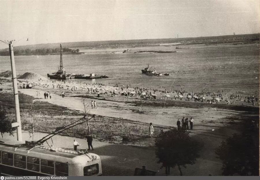 Новосибирск левый берег 1960. Михайловская набережная Новосибирска, река Обь. Новониколаевск река Обь. Новосибирск 50 е годы. Старая обь