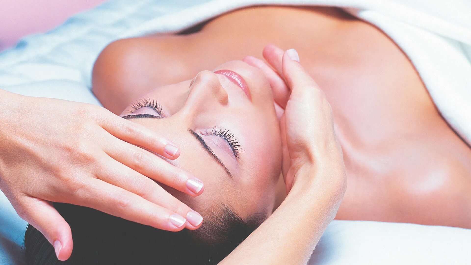 Терапевтическая косметология. Массаж при куперозе лица можно. Эстетическая косметология. Испанский хиромассаж. Лицо косметология.