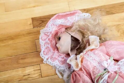 Читать сломанная кукла рам