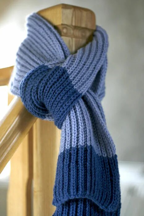 Шарф вязаный двухцветный. Missoni снуд. Двухцветный шарф. Шарф вязаный двухцветный. Как связать шарф двух.