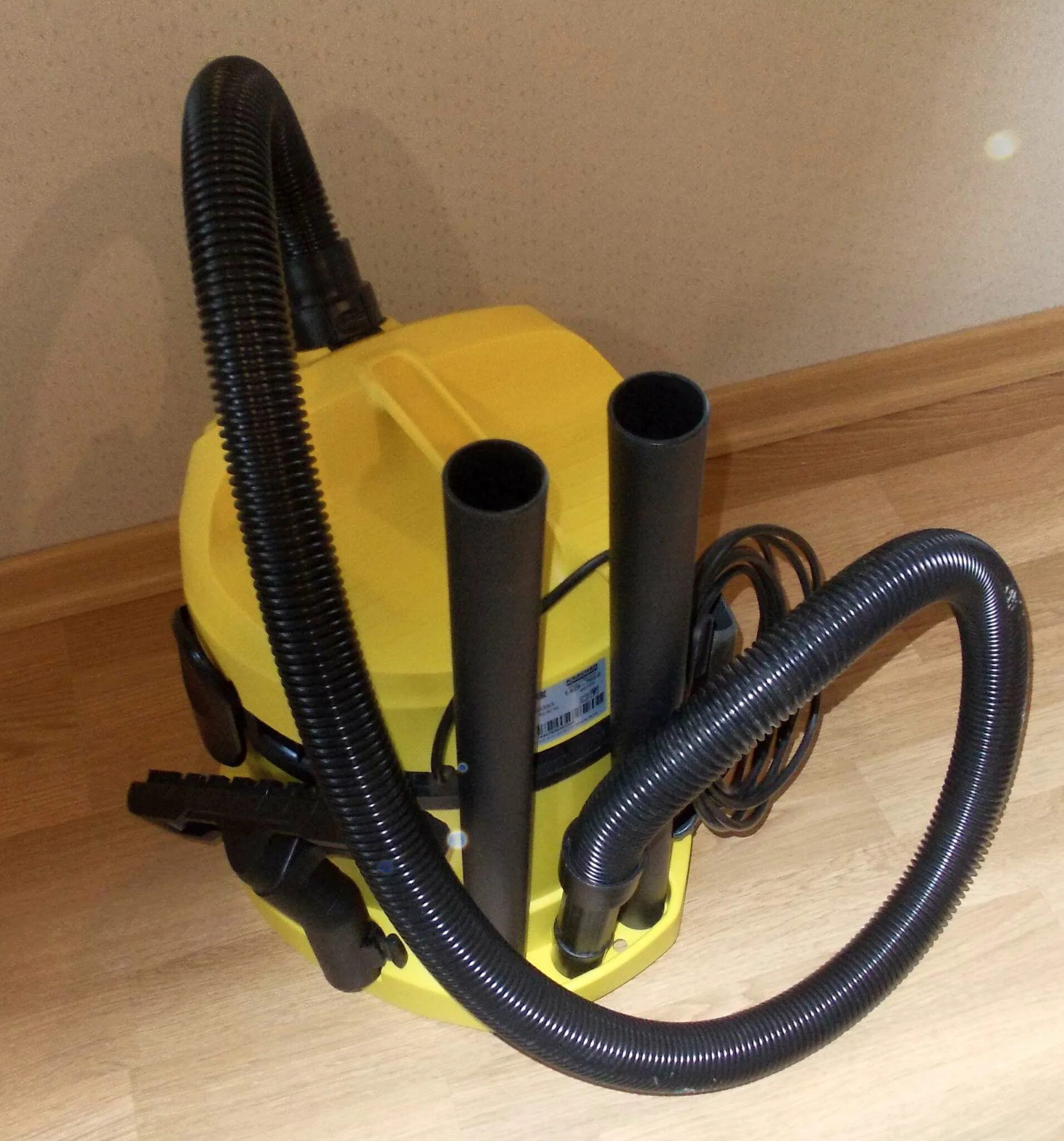Пылесос керхер вд2. Строительный пылесос karcher wd 2. Karcher wd 2 мотор. Пылесос karcher wd 2. Karcher wd 2.