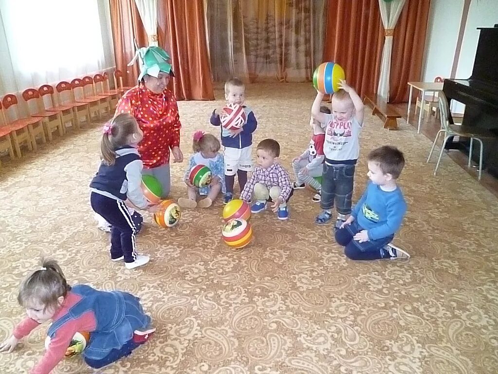 Досуг 1 младшая группа. Физкультурный досуг в младшей группе. физкультурный досуг мой веселый звонкий мяч в младшей группе. досуг в 1 младшей группе.