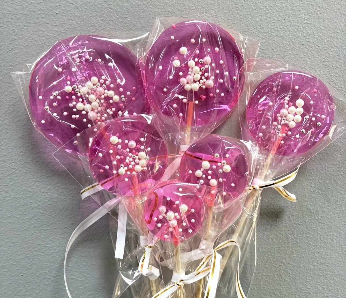 Новогодние леденцы из изомальта. Украшения из карамели. Леденцы из изомальта. Леденцы из изомальта. Как хранить леденцы из изомальта.