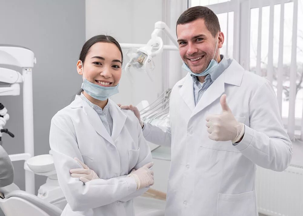 Стоматологи без работы. Стоматолог. Фотосессия стоматолога. Зубной доктор. Стоматология врачи.