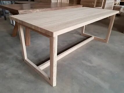 Изготовление стола из дерева