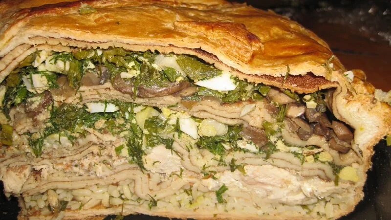Мордовский курник. Татарский курник. Блинный пирог курник. Курник оренбургский. Курник свадебный пирог.