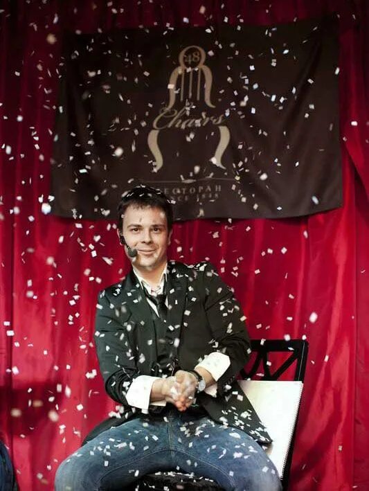 Alexander magician. Александр маджик приморский край. Magic alexander. Знаменитые фокусники и иллюзионисты. Alexander magician.